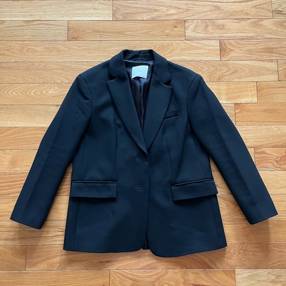 Wilfred oversized blazer 🖤